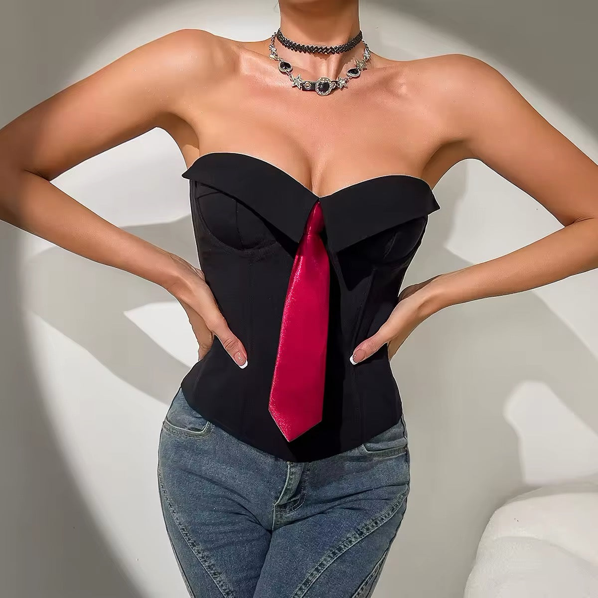 BOSSY Kravat Detaylı Gömlek Yaka Büstiyer