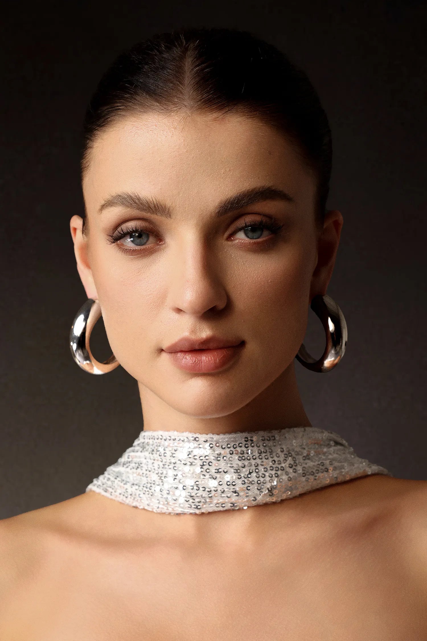 HOLLIE Klasik ve İddialı Büyük Halka Gümüş Küpe