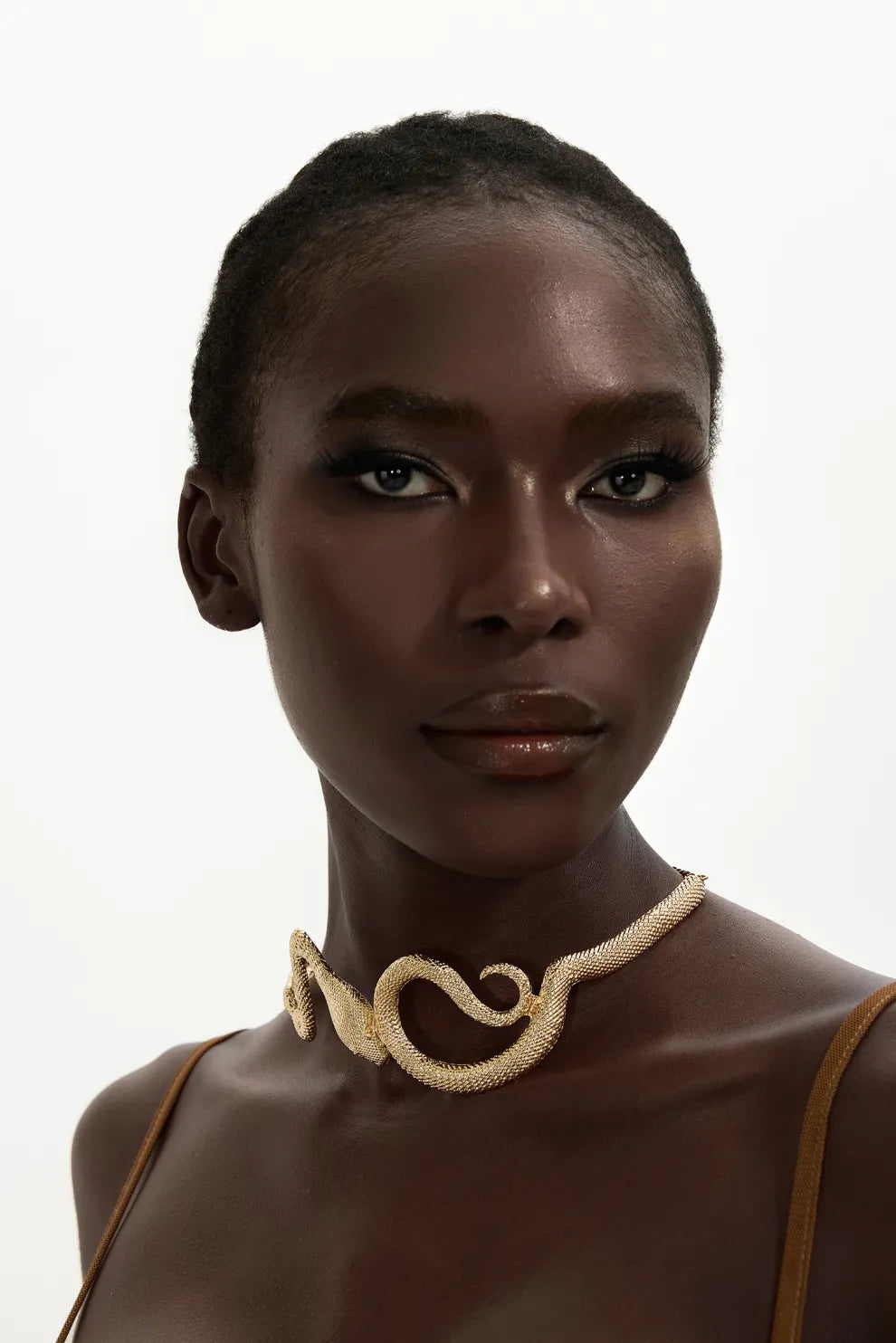URAEUS Dokulu Yılan Figürlü Gold Choker Kolye