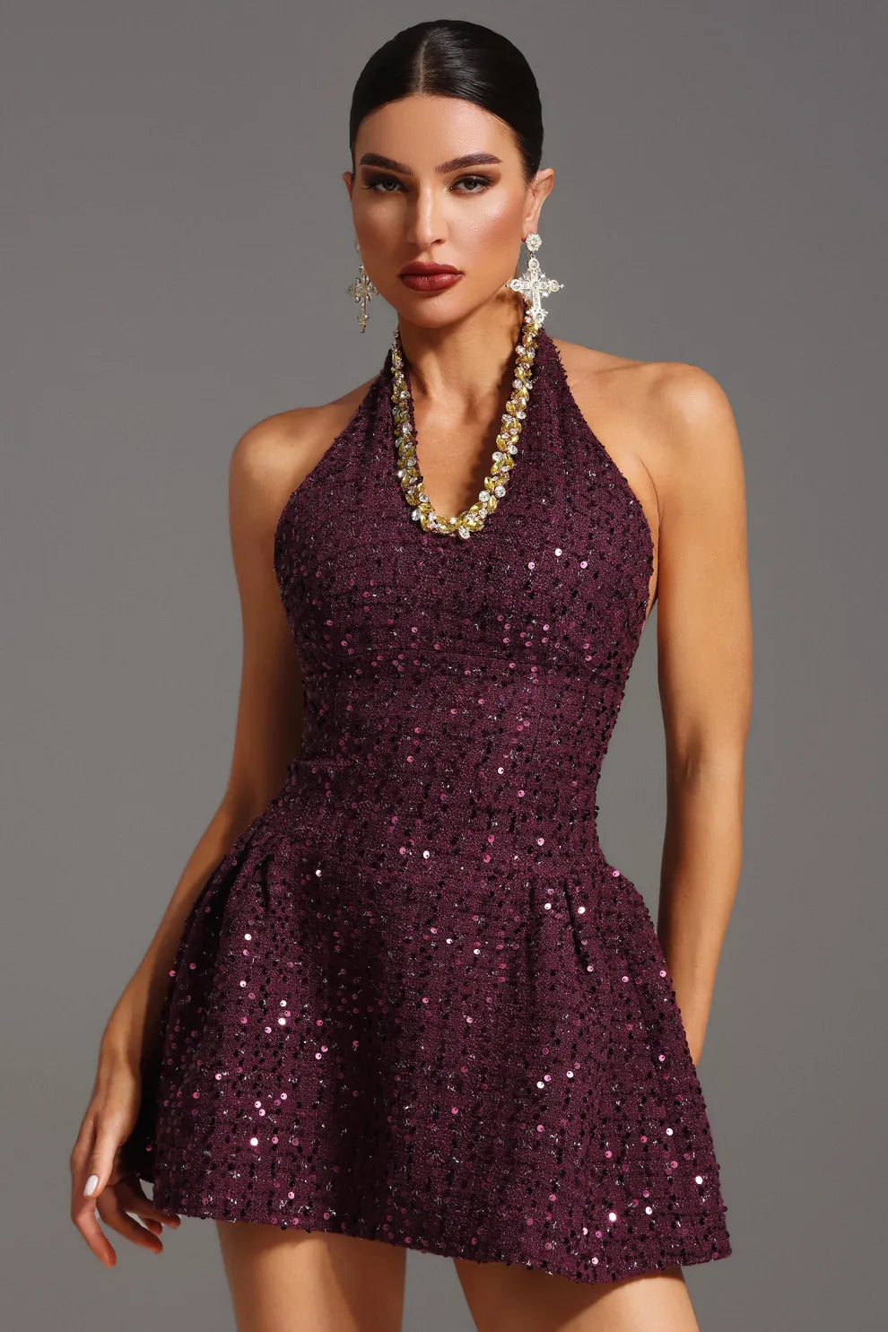 VIOLETTA – Payet İşlemeli Halter Yaka Mini Elbise