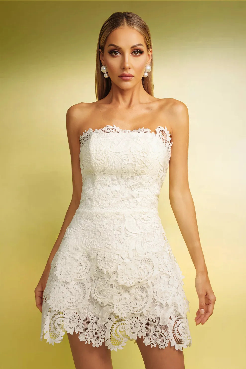ÉTOILE BLANCHE – Dantel Straplez Mini Elbise