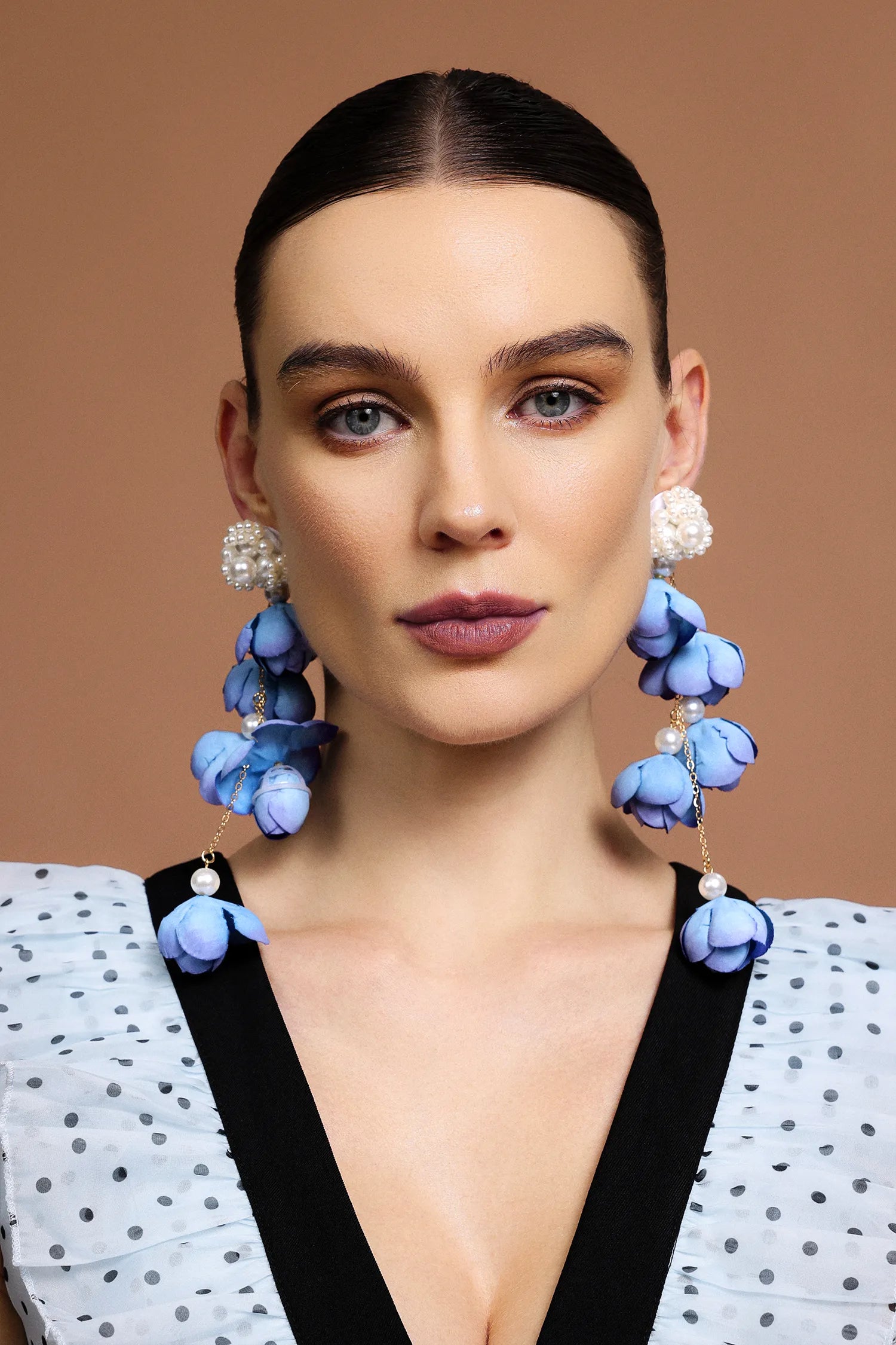 BLUEBELL Mavi Çan Çiçeği Formunda Sallantılı Küpe