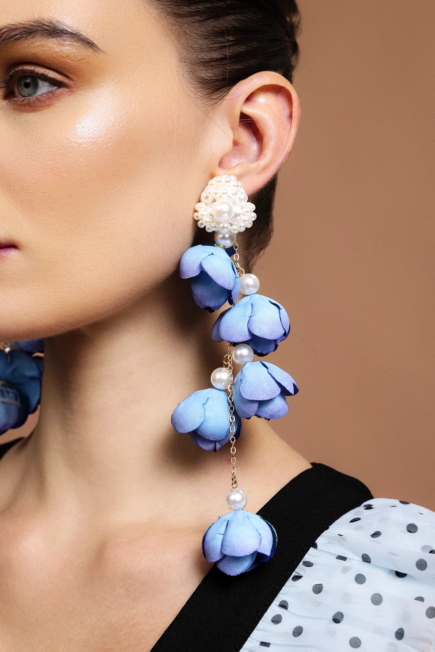 BLUEBELL Mavi Çan Çiçeği Formunda Sallantılı Küpe