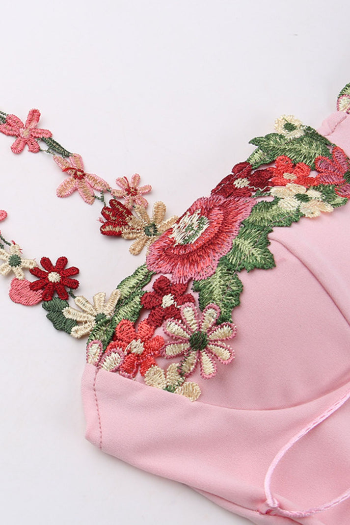 ROSE WHISPER Pembe Çiçek İşlemeli Askılı Elbise