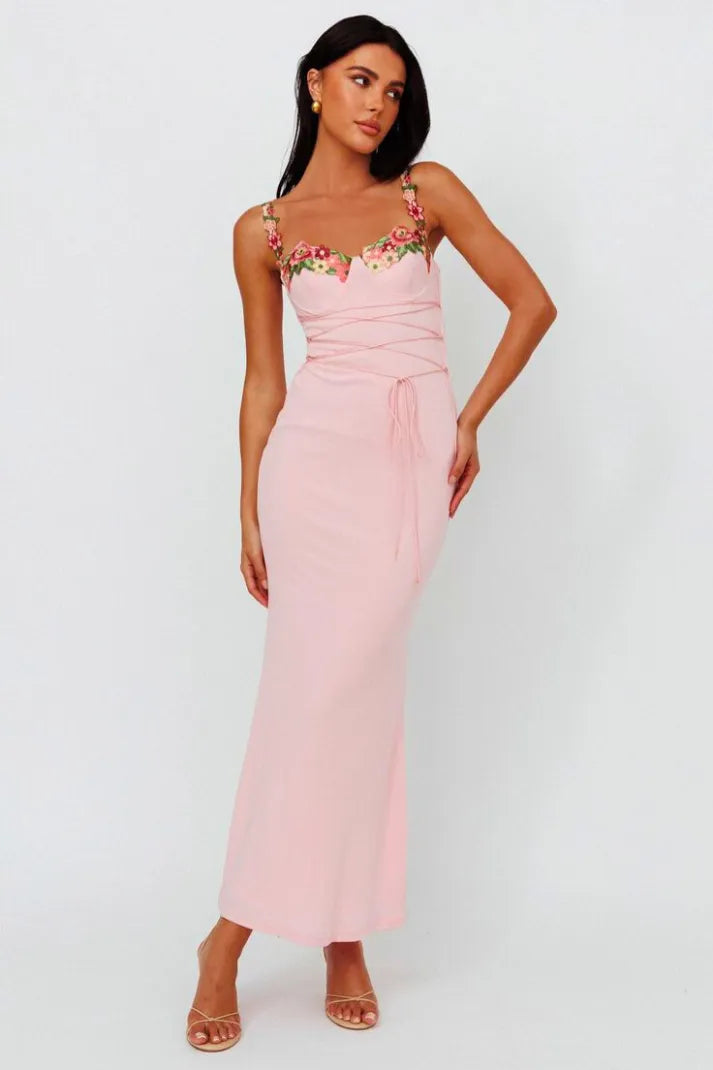 ROSE WHISPER Pembe Çiçek İşlemeli Askılı Elbise