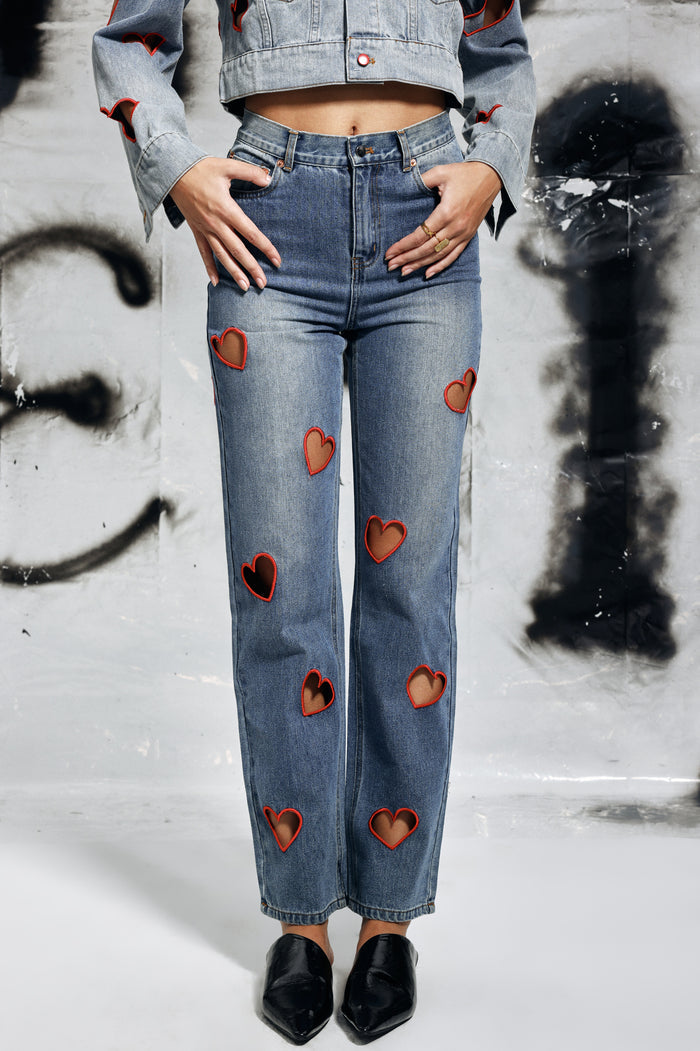 HEARTBEAT Kalp Detaylı Düz Paça Jean Pantolon
