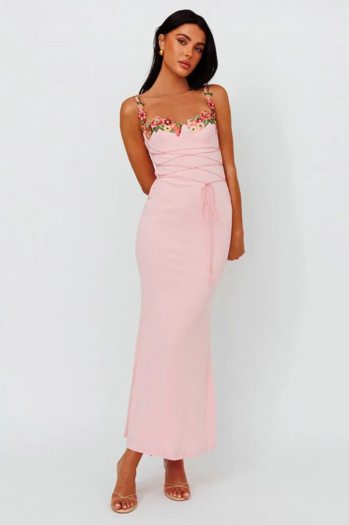 ROSE WHISPER Pembe Çiçek İşlemeli Askılı Elbise