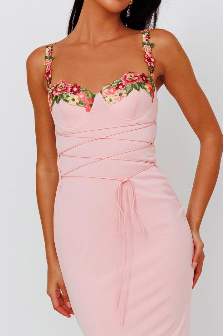 ROSE WHISPER Pembe Çiçek İşlemeli Askılı Elbise